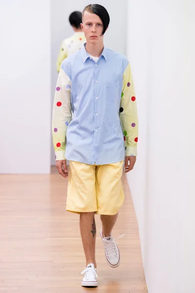 Look 23